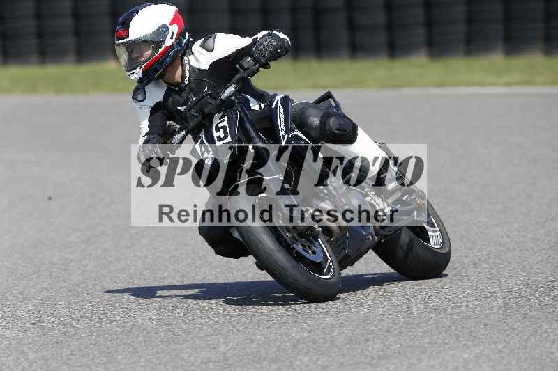 /44 09.08.2025 Plüss Moto Sport ADR/Einsteiger/45